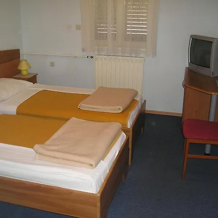 Hotel Kraljevica Отель 2*