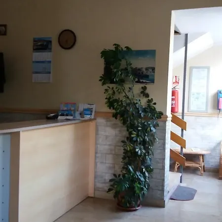 Отель Hotel Kraljevica 2*